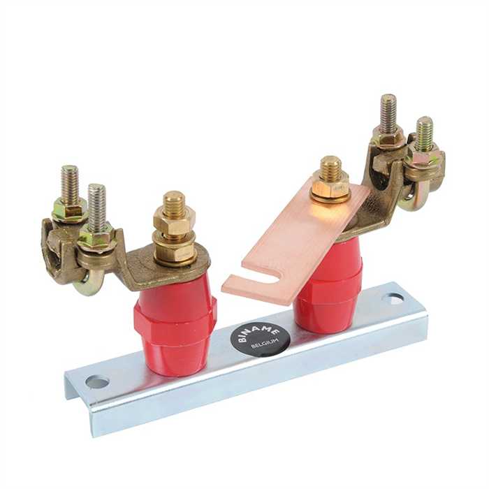 Barrette coupure terre monté sur isolateurs + socle
Equipées de 2 cosses 25 à 150 mm²
Barrette cuivre 90mm²