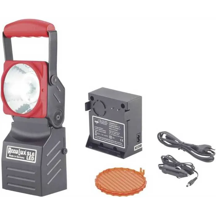 [AccuLux SL 6 LED Set] Bloc autonomes d’éclairage de sécurité multifonctionnel IP54
Lampe principale PowerLED : 3 W Poxer led + focus (280 lm)
- veilleuse à LED : nichia LED 5 mm 0,16W (20 lm)